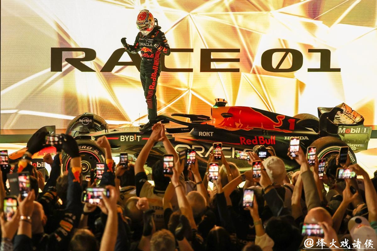 F1阿布扎比站:维斯塔潘夺冠 诺里斯第三首获总冠军 F1阿布扎比站:维斯塔潘夺冠 诺里斯第三首获总冠军